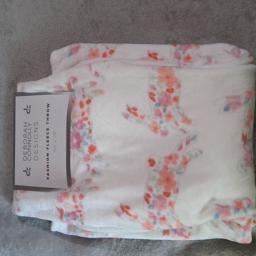 Deborah Connolly fleece blanket 50x70in
